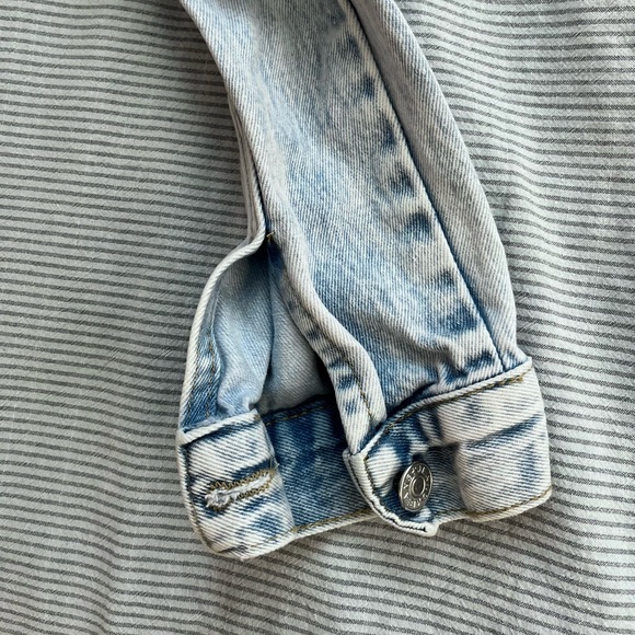 Crop Denim Jacket - Picture 5 of 5